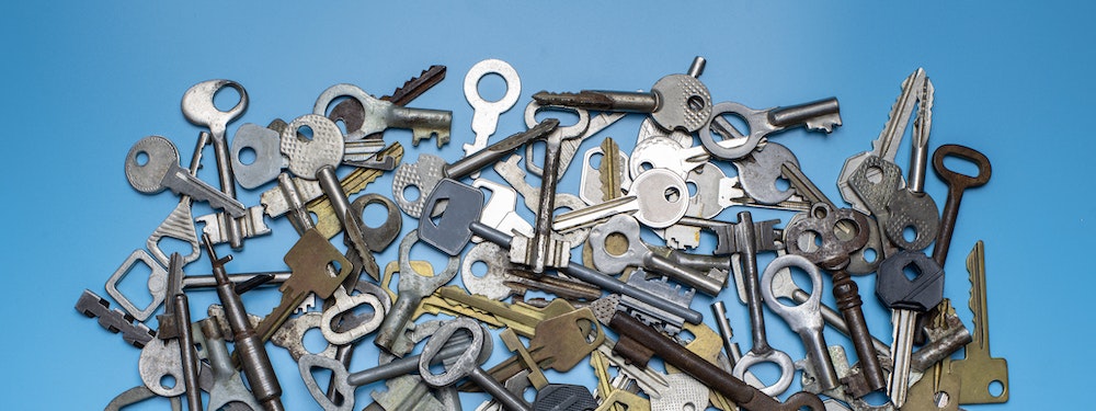 Comment bien évaluer les avantages et les inconvénients de la gestion locative immobilière pour les biens en location de courte durée ?